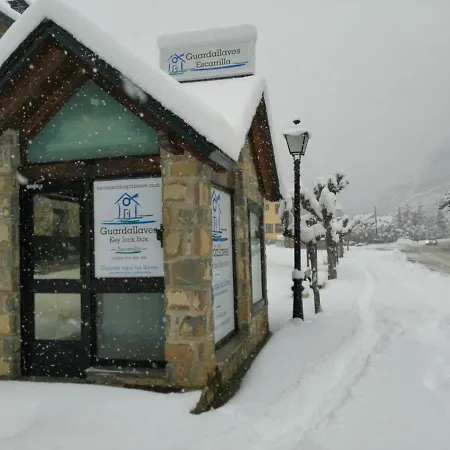 Casa Avellanos - Altos De - Tucasaenlospirineos * Escarrilla